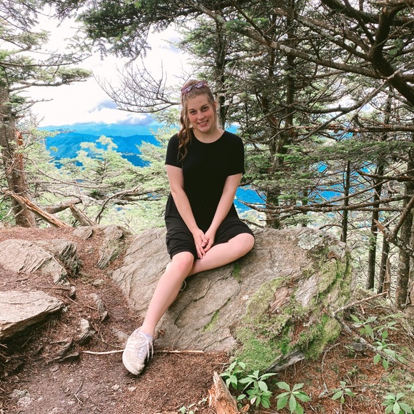 Meet your Posher, Morgan - Picture 2 of 4